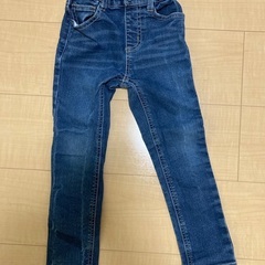 男の子用ジーパン（サイズ110）