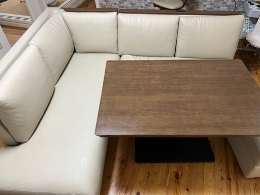 ダイニングテーブル