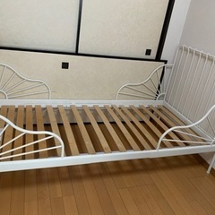 IKEA 伸長式　ベッド　ミンネン　の画像