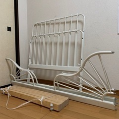 IKEA 伸長式　ベッド　ミンネン　の画像