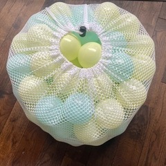 ボールプール用ボール 200個弱  ×3袋  の画像