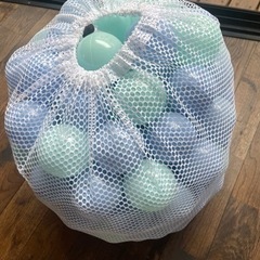 ボールプール用ボール 200個弱  ×3袋  の画像