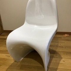 パントンチェア　ホワイト
