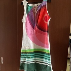 デシグアルワンピース　夏　虹色