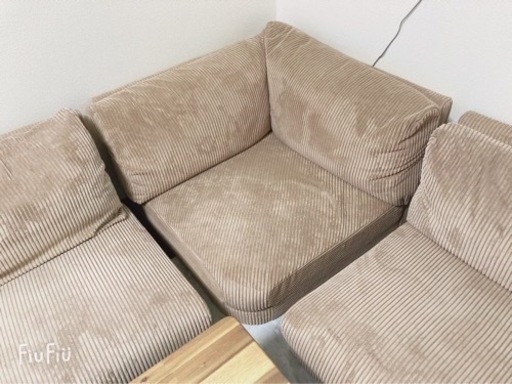 「値下げ交渉受付中」東京interior購入　ローソファー売ります。