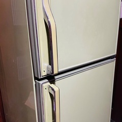 アンティーク冷蔵庫 お譲りします