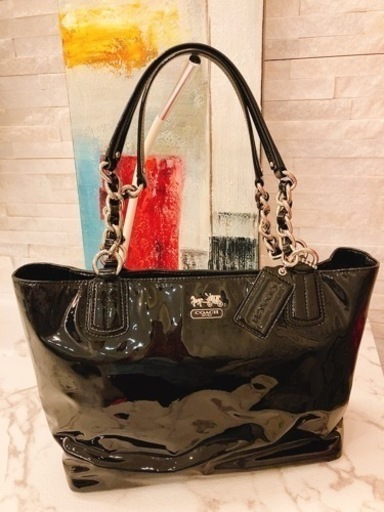 【美品・未使用】COACH・黒エナメルトートバッグ・正規品