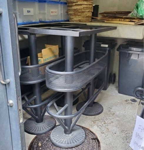 ハイテーブルの脚＆天板　飲食店舗で使ってました！