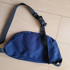 GLOBAL WORK　ボディバッグ　ショルダーバッグ　斜め掛けの画像