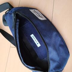 GLOBAL WORK　ボディバッグ　ショルダーバッグ　斜め掛けの画像