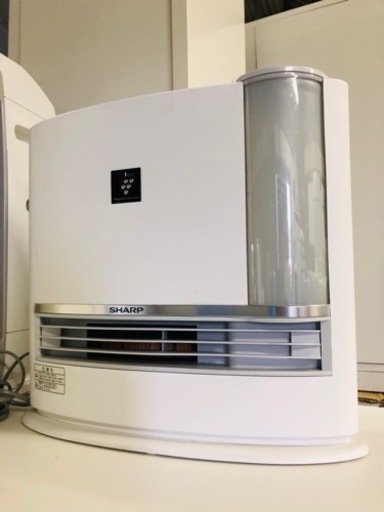 シャープ SHARP HX-E120-W [加湿セラミックヒーター 高濃度プラズマクラスター7000搭載 ホワイト系]