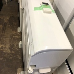 配送可能　Fujitsu AS-W403P2 ホワイト(量販店モデル)(4.0kW)