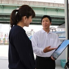 ＜カード案内・受付補助スタッフ＞未経験OK×高時給!週2日～土日...