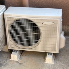 壁型エアコン（6畳用）の画像