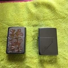 絆の金文字ジッポとオマケ付きジッポの画像