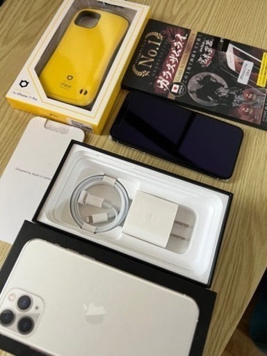 iPhone11Pro64ギガシルバーセットdocomo