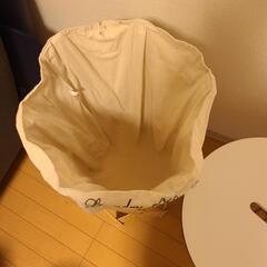 ランドリーバスケットの画像