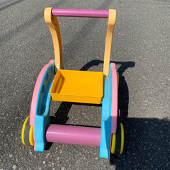 赤ちゃん押し車　ベビーウォーカーの画像