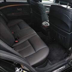BMW　7シリーズ　750i　超低走行の画像