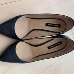 Odette e Odile 23.5cm 紺 ポインテッドプレ...