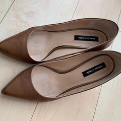 Odette e Odile 23.5cm 茶色 ポインテッドプ...