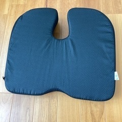 【ほぼ新品】IKSTARヘルスケア座布団の画像