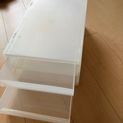 無印レターセットなど2段収納の画像