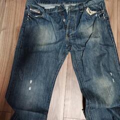 DIESELのジーパンの画像