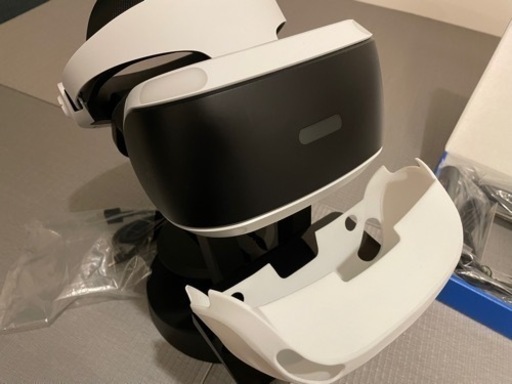 PSVR【美品】、ソフト6本、ヘッドセットスタンド