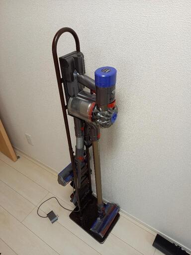 【ジャンク品】dyson v8 専用スタンド付き