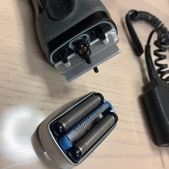 ブラウン クールテックCT6cc 本体、洗浄充電器の画像