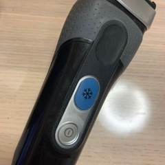 ブラウン クールテックCT6cc 本体、洗浄充電器の画像