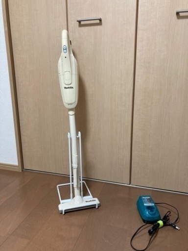 マキタ　コードレス掃除機