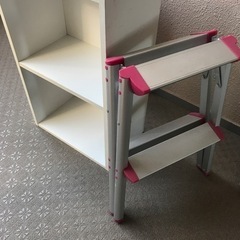 A4サイズ2段カラーボックス、2段脚立の画像