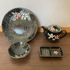 皿セット（未使用品）の画像