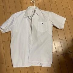愛知県立熱田高校の男子夏服