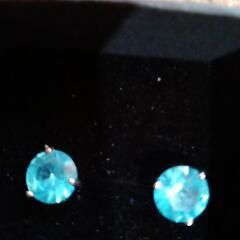 【お取引先決定】アクアマリン  ブルーファイヤーオパール  オパール   レインボートパーズ   ホワイトサファイヤ   ピアス  全部纏めて2000円の画像