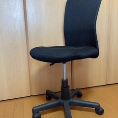 デスクチェア　メッシュ素材
