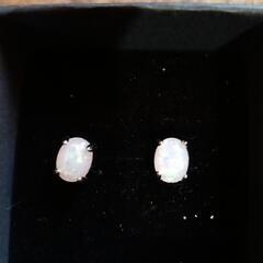 【お取引先決定】アクアマリン  ブルーファイヤーオパール  オパール   レインボートパーズ   ホワイトサファイヤ   ピアス  全部纏めて2000円の画像