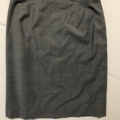 レディーススーツ13号 ジャケットスカートパンツセットの画像