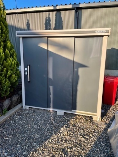 【値下げしました】ヨドコウ物置　エルモ　LMD-2215