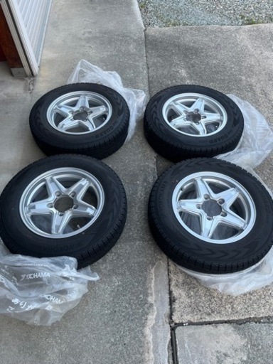 新型ジムニー　JB64スタッドレスタイヤ