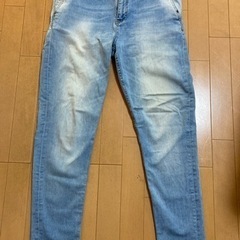 ZARA デニムパンツ