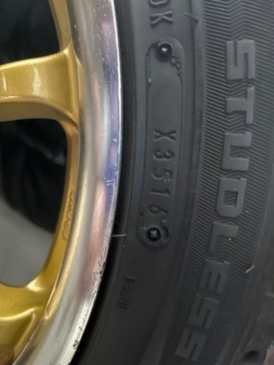 限界のお値下げです。スタッドレス付き17インチ４本セット！