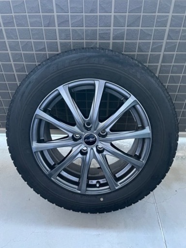 ブリヂストン スタッドレスタイヤ 215/60R17