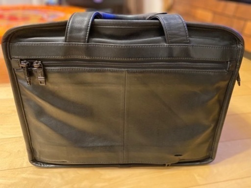 TUMI 10万円の中古品1万円