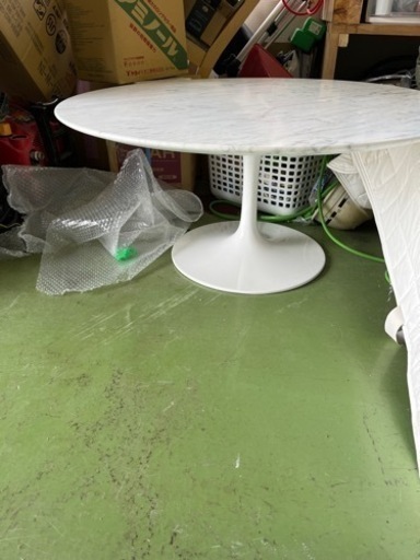 大理石　チューリップセンターテーブル　大塚家具