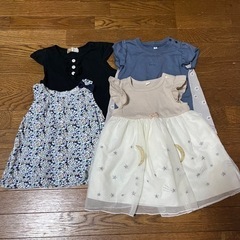 女の子服　90サイズ