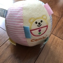 赤ちゃん　シャカシャカボール