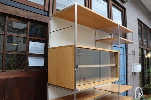 無印良品(MUJI) オーク材×ステンレス ユニットシェルフ ボックス・引き出し・カゴ付きです。ガラス引き戸ボックスなどの追加パーツが